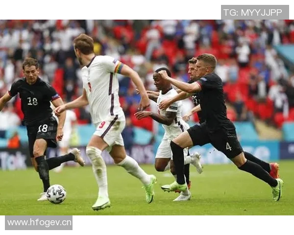 英超12支球队：回顾英超联赛中的12支球队及其表现。